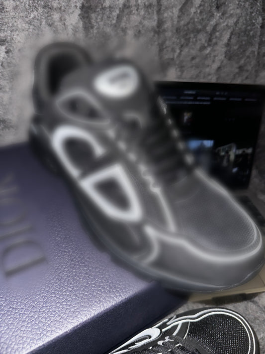 D!0R$